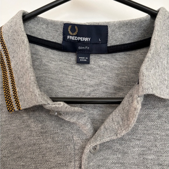 Fred Perry Men’s Grey Tipped Polo Shirt – Size Large, 100% Cotton - Picture 3 of 5